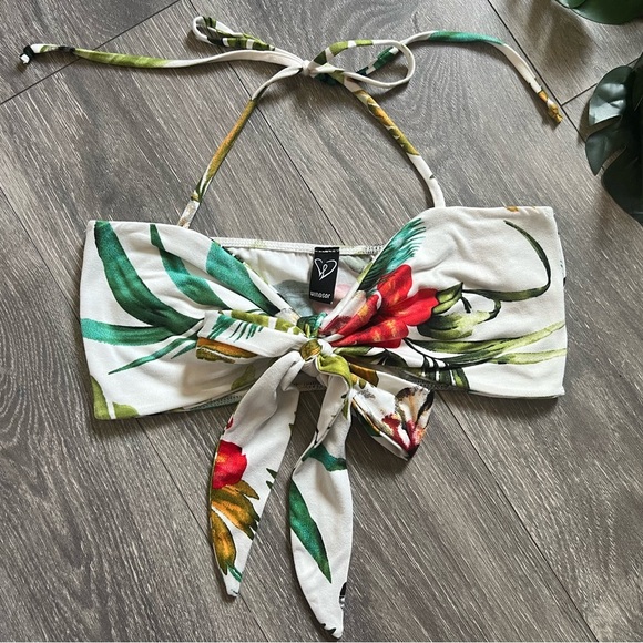 NWT! Windsor Tropical Glam Tie Front Bralette Crop Top. Size S - Picture 3 of 10